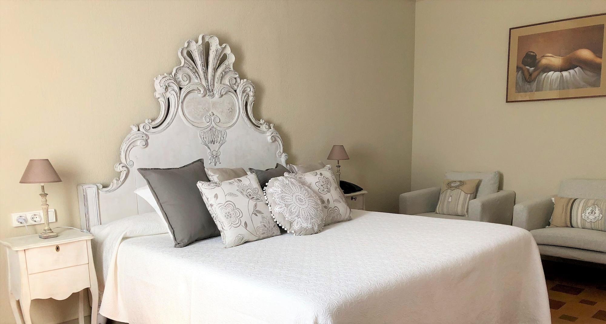 Hotel Capri Сиджес Экстерьер фото
