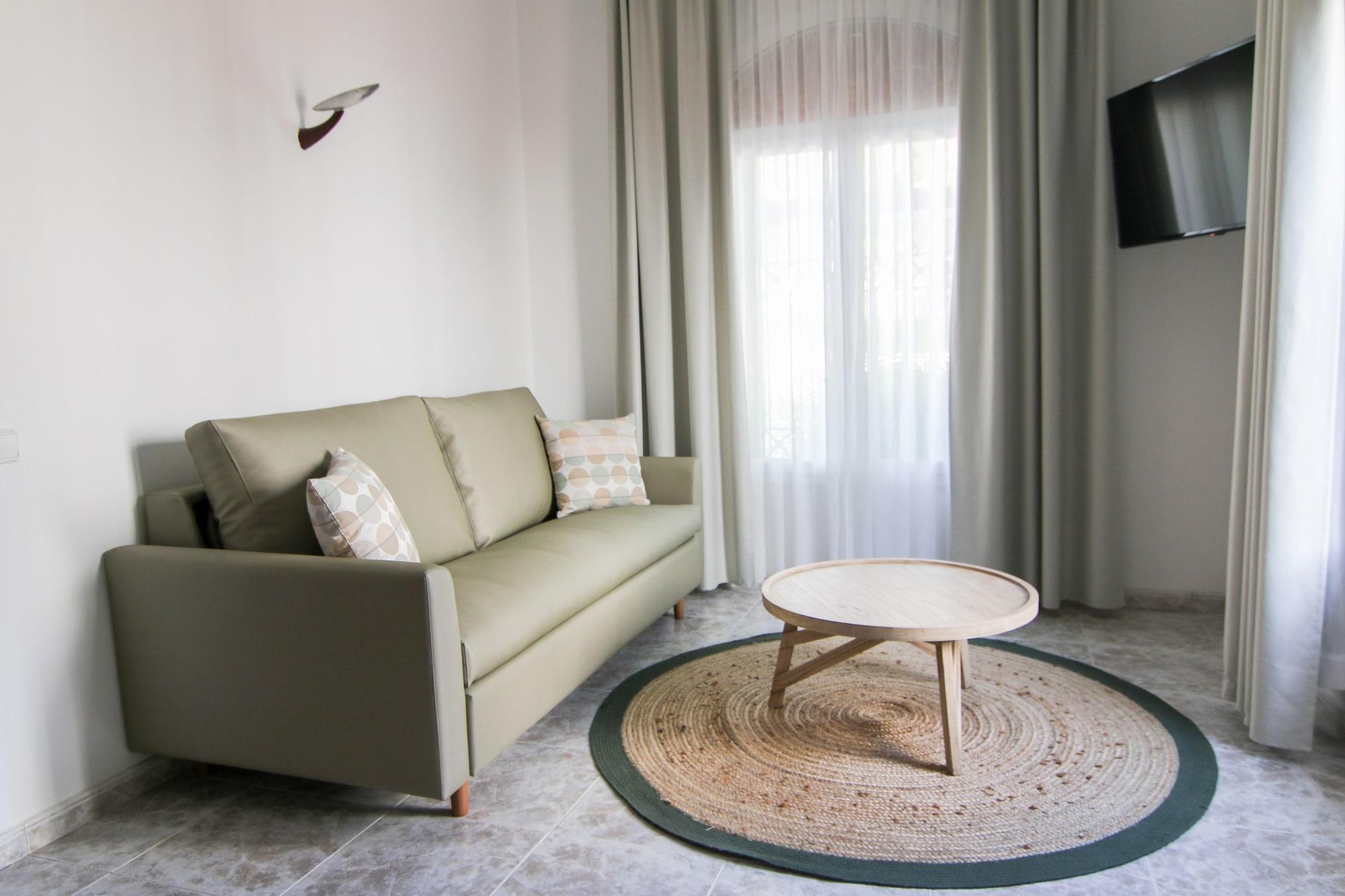 Hotel Capri Сиджес Экстерьер фото