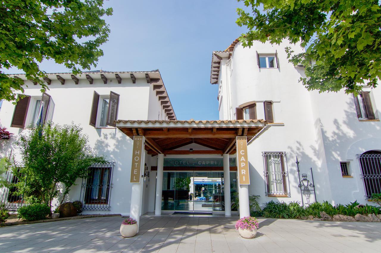 Hotel Capri Сиджес Экстерьер фото